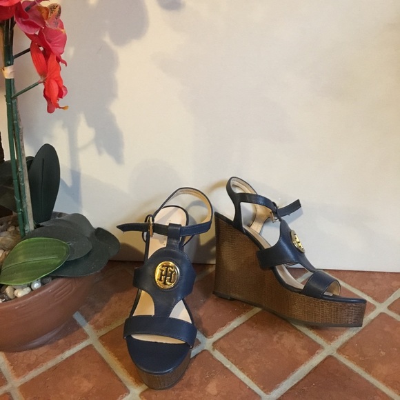 Tommy Hilfiger Shoes - Tommy Hilfiger Navy size 6 1/2